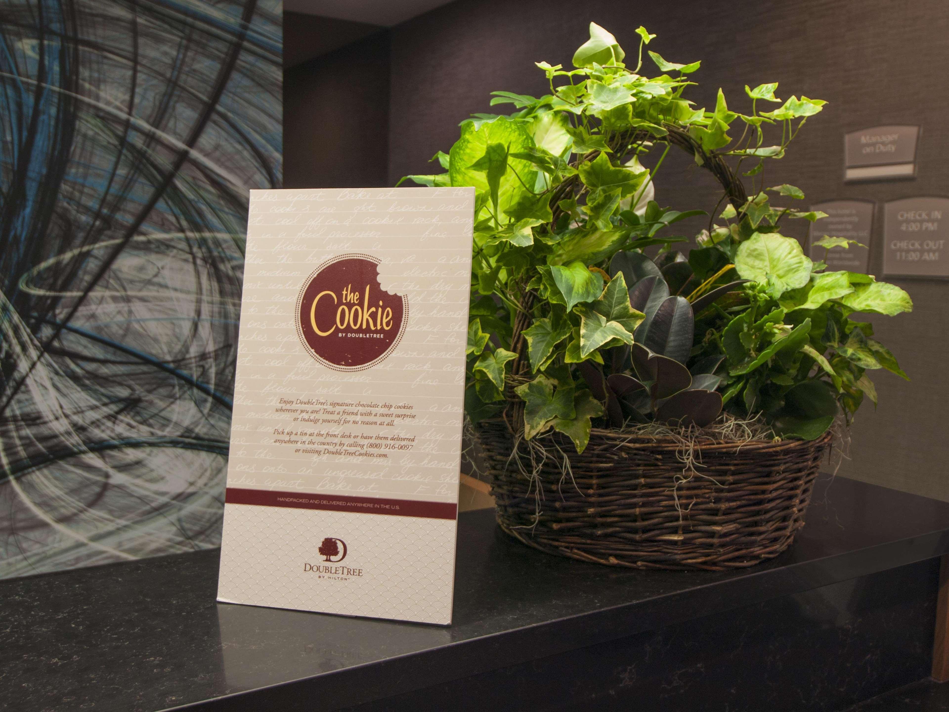 Doubletree By Hilton Hotel Niagara Falls New York Exterior foto
