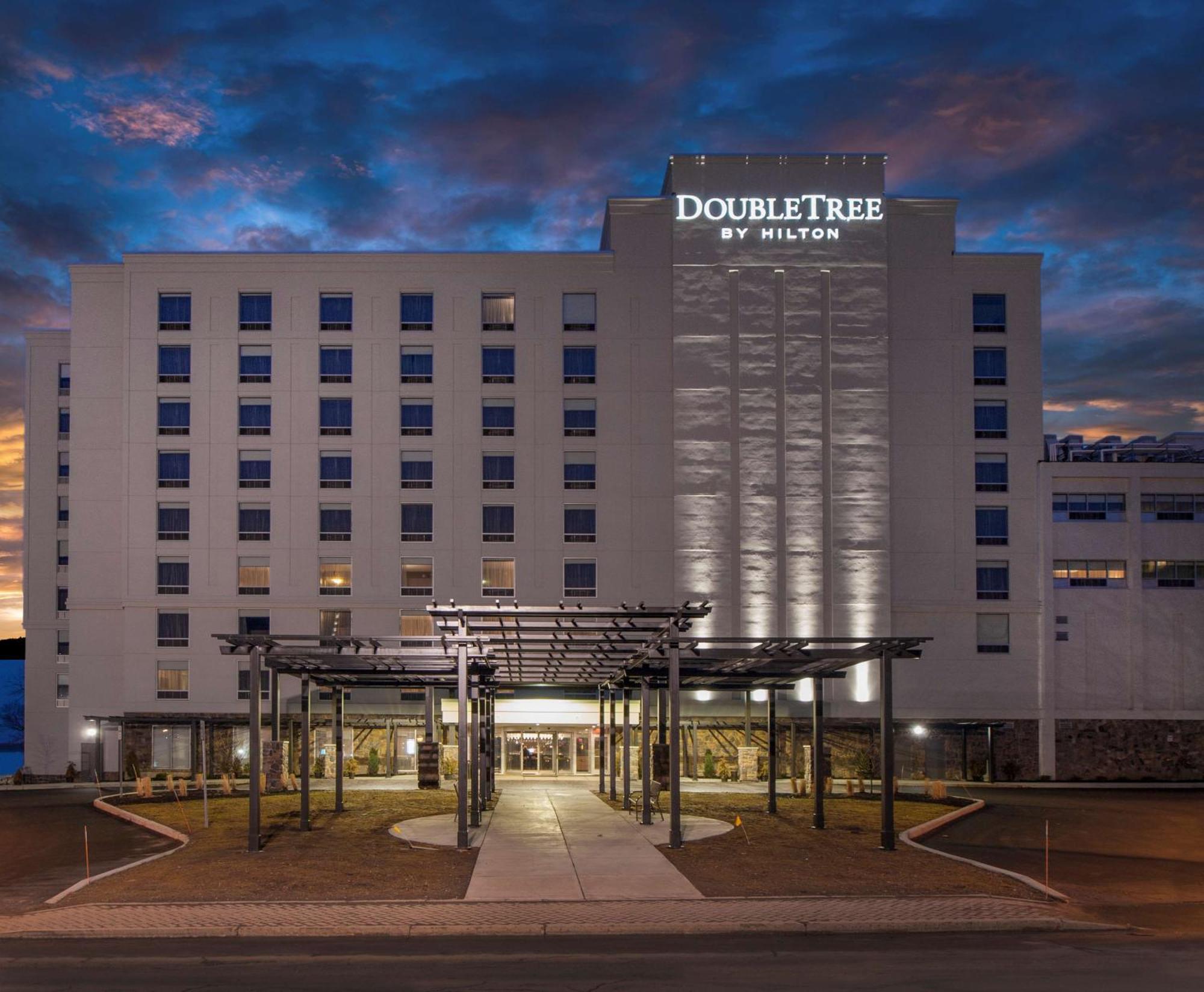 Doubletree By Hilton Hotel Niagara Falls New York Exterior foto